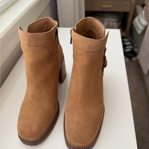 Women’s Tan Suede Block Heel Ankle Boots Size 7